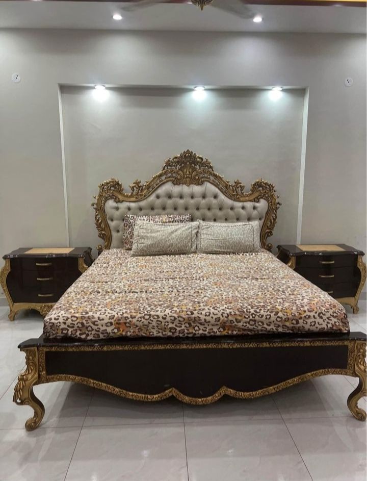 Bed set + Mattress by Doctor Saim Khan