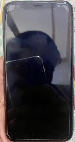 iPhone 11 pro 256 by Umar Ashraf