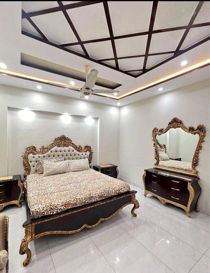 Bed set + Mattress by Doctor Saim Khan