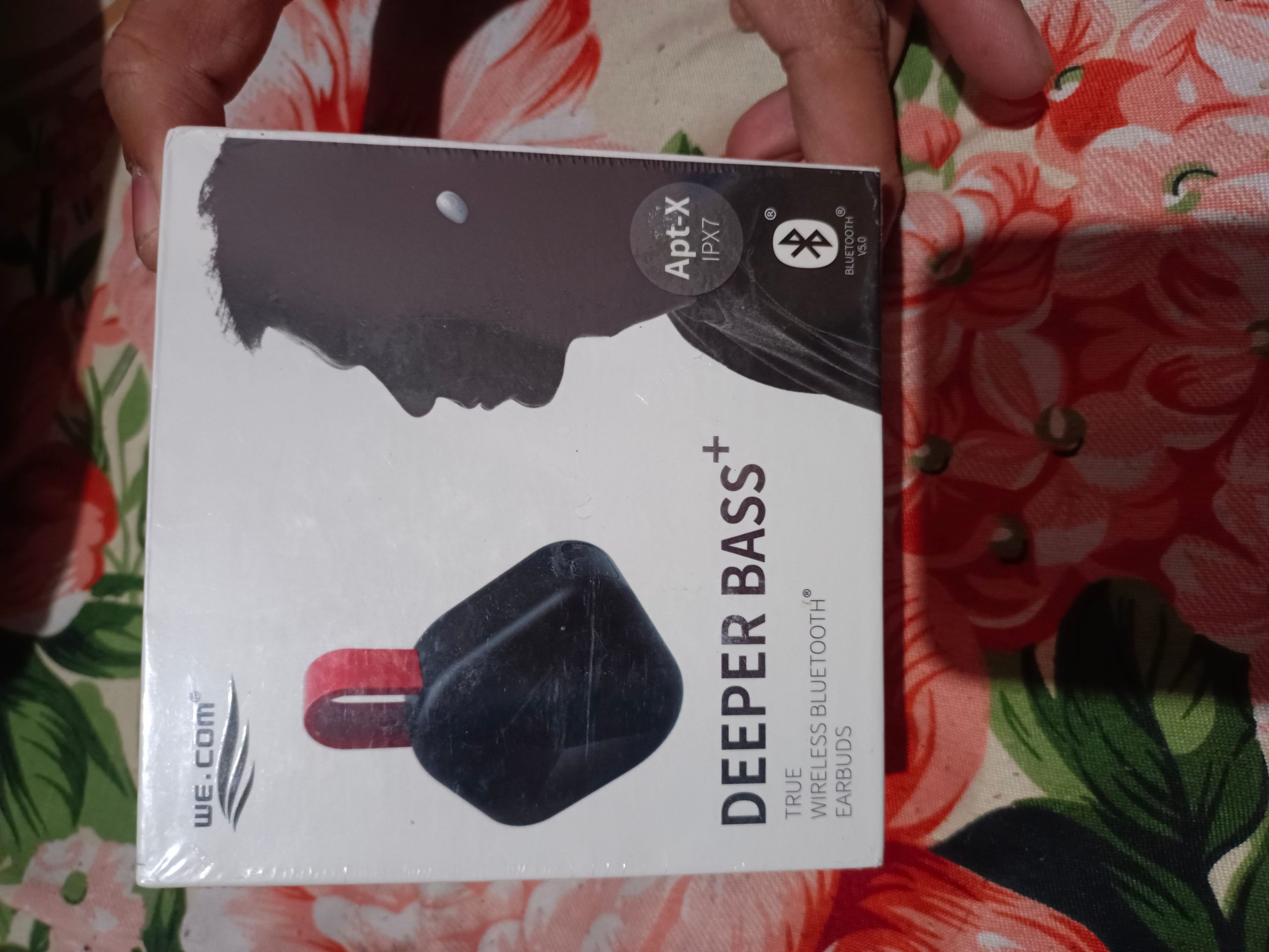 Bluetooth deeper wireless with fun charger original brand in Dubai by Irtazajaan Irtazajaan