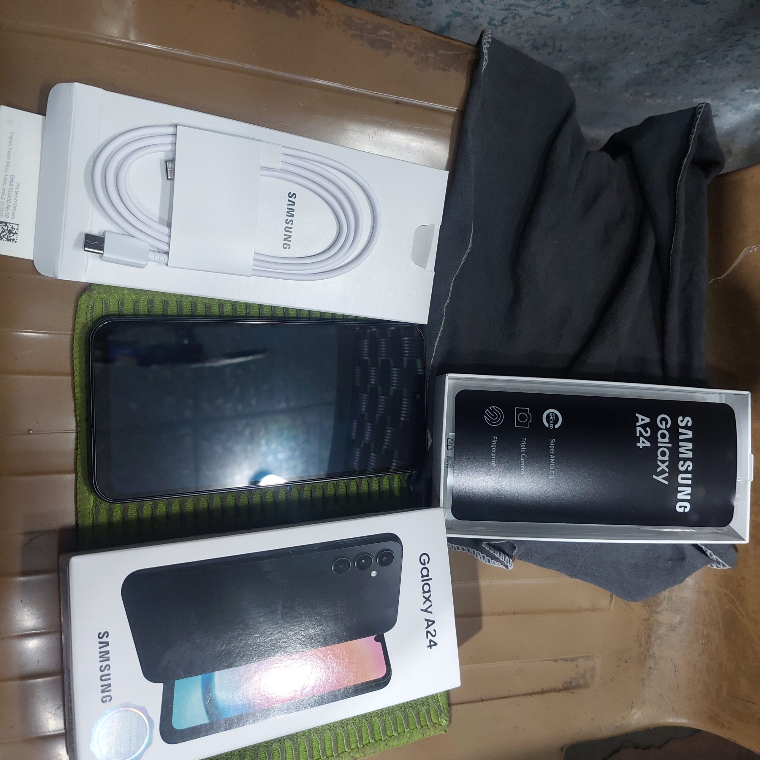 Samsung A24 8/128 black Colour by Hadi Salman