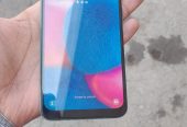 Samsungs a30 4gb 64g box and dopter ha pta finger nie chalta ha by Razab Ali