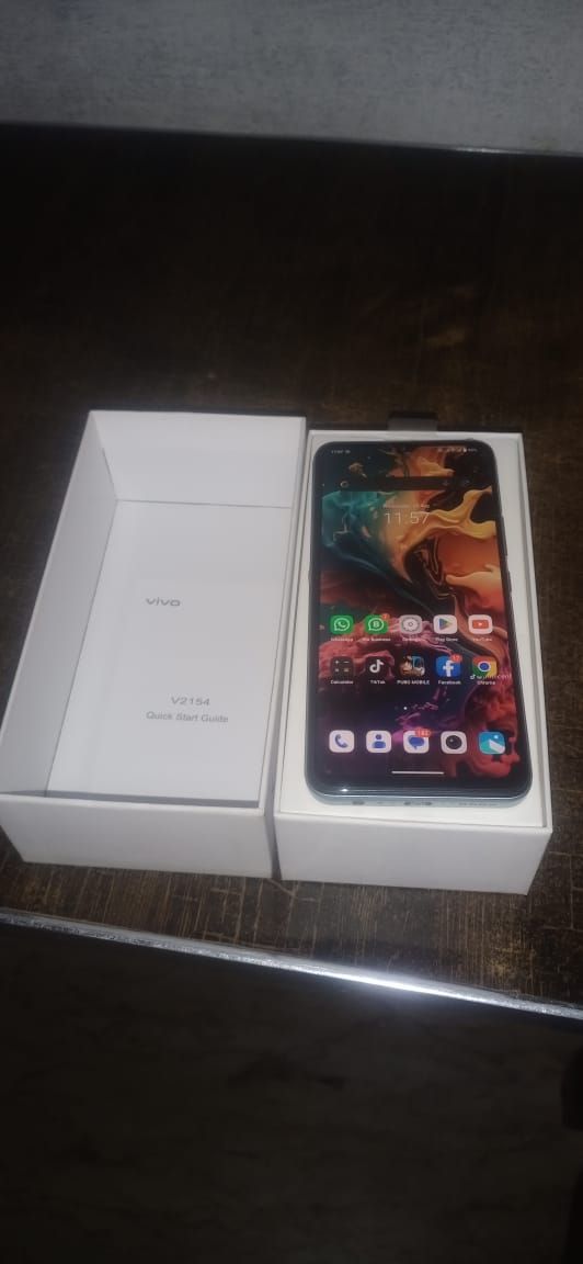 Vivo y55 by Azhar Aslam