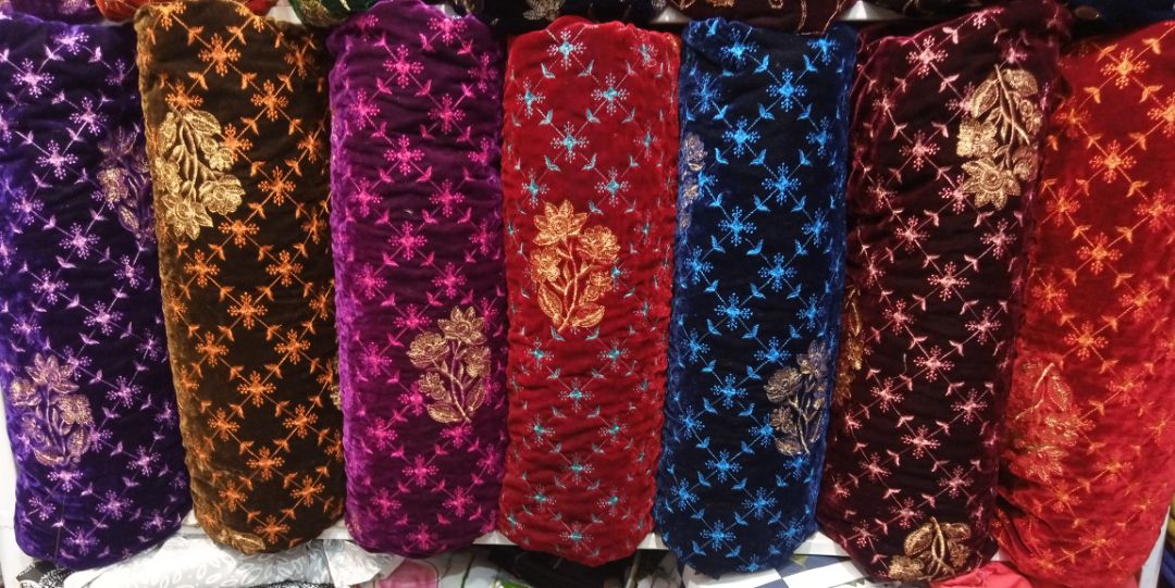 6 پائل ویلوٹ رضائی جوڑا سادہ کپڑے بھی ساتھ جہیز ورائٹی by Dolat Khan