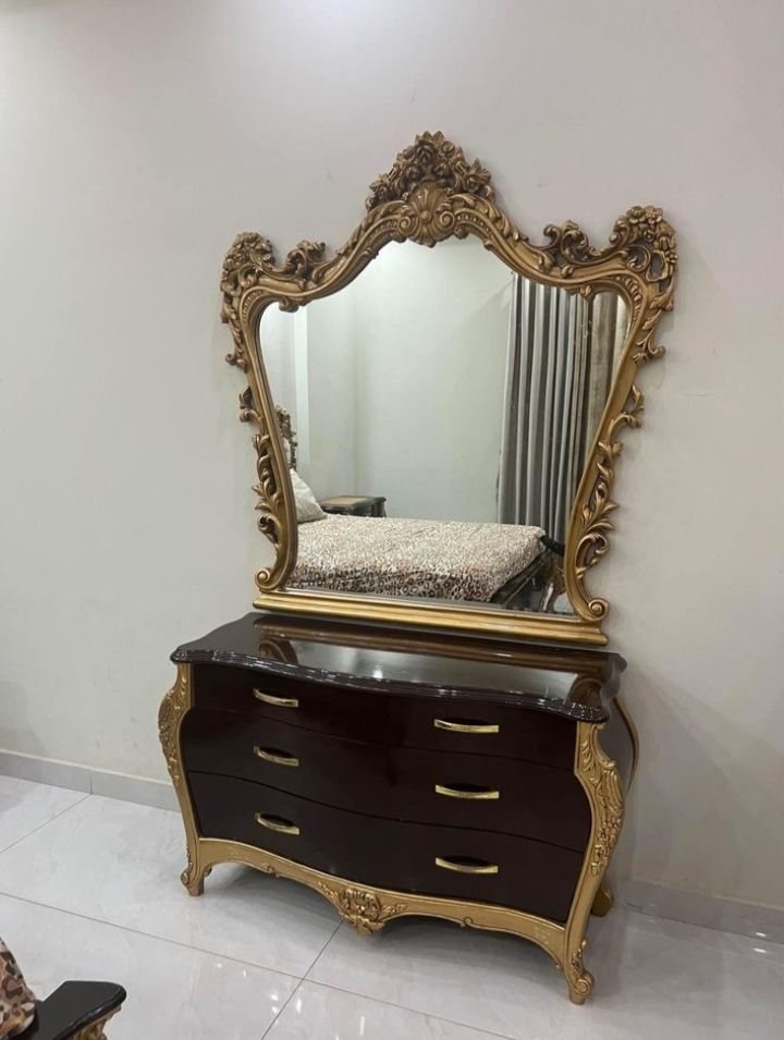 Bed set + Mattress by Doctor Saim Khan