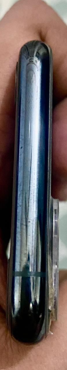 iPhone 11 pro 256 by Umar Ashraf