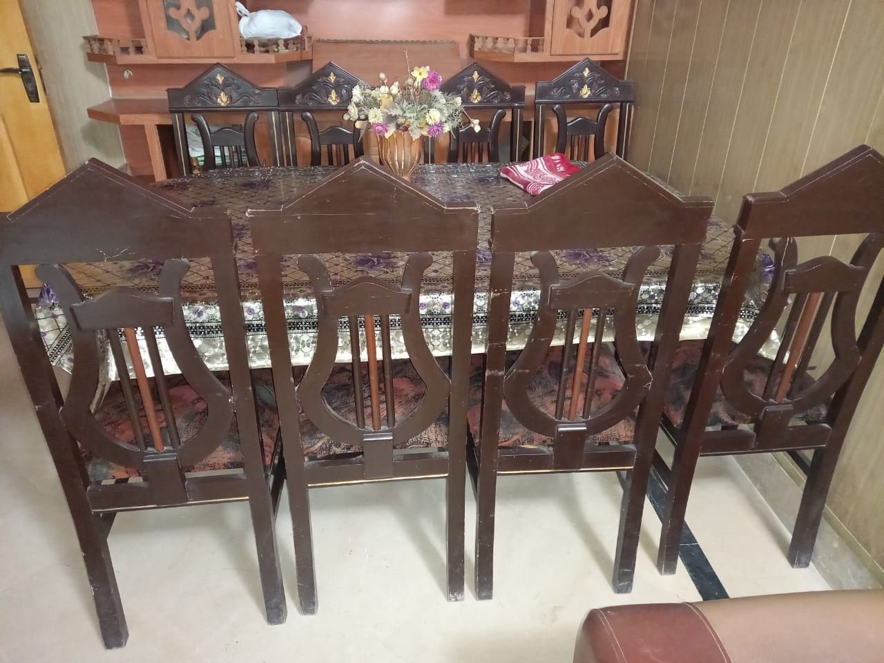 Dining Table with 8 Chairs for sale۔ by Mohammad Ali