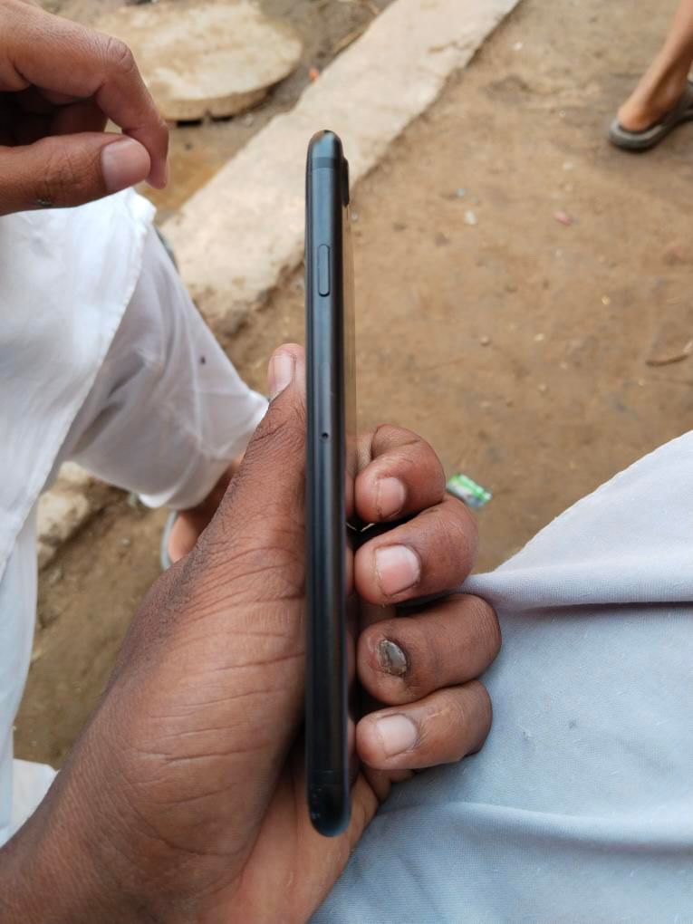 iphone 7 non pta 32GB by information ki Duniya