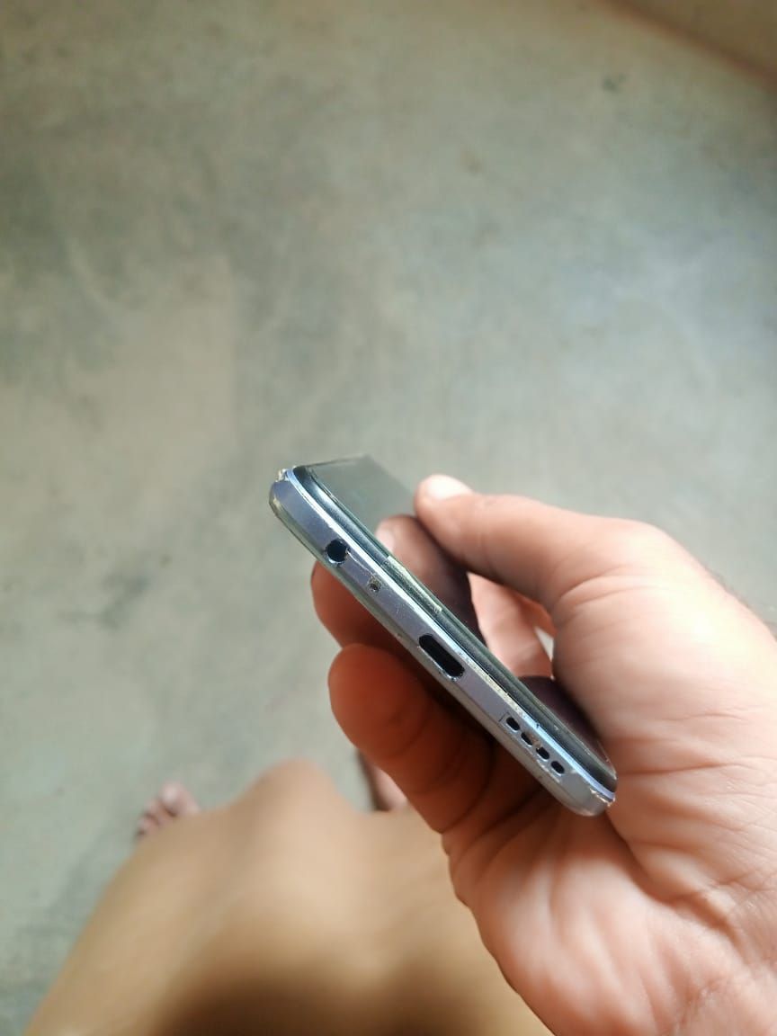 Vivo y33s 8gb 256gb PTA patch approved life time by Rafhan Mayo