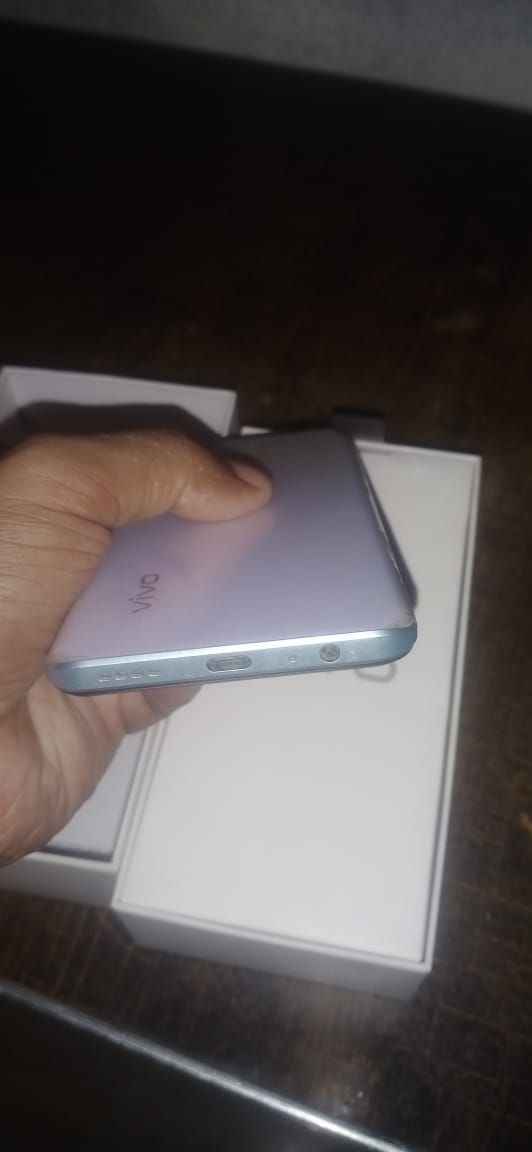 Vivo y55 by Azhar Aslam