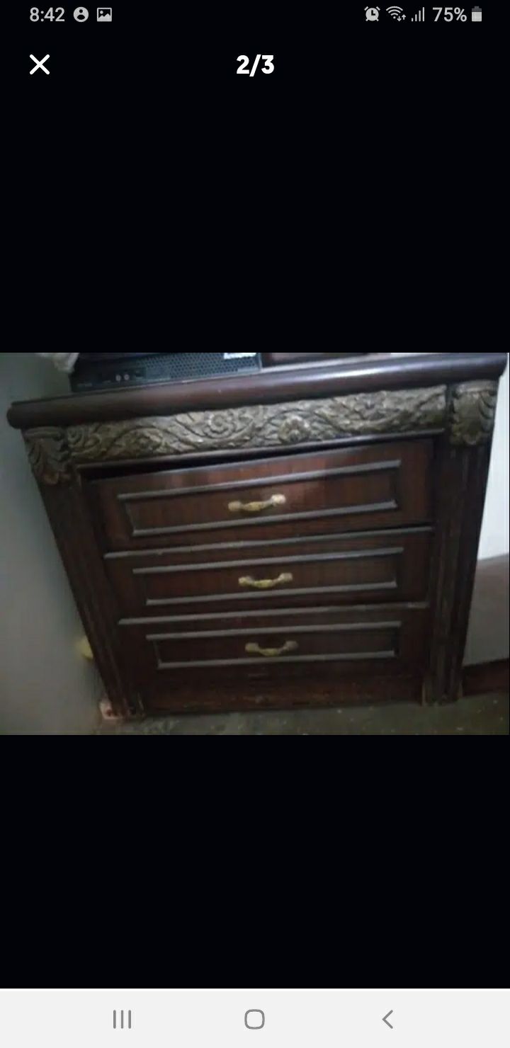 Dressing Table by ayesha kamran