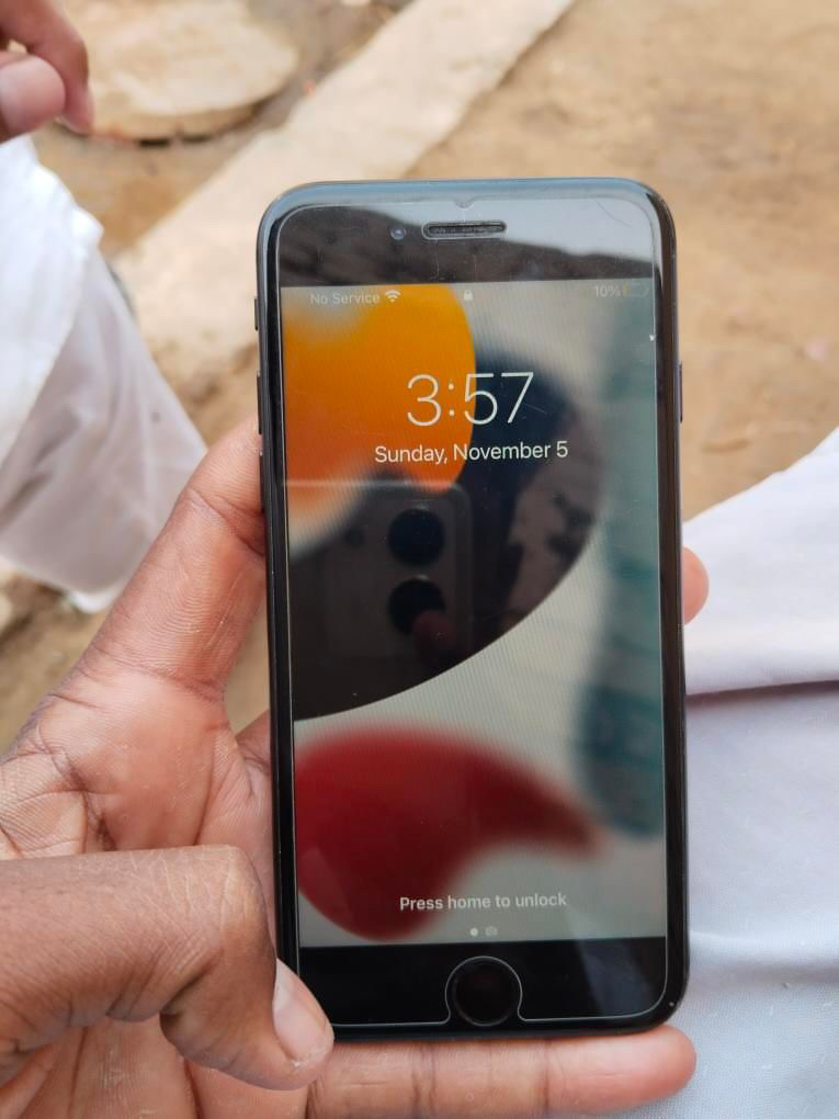 iphone 7 non pta 32GB by information ki Duniya