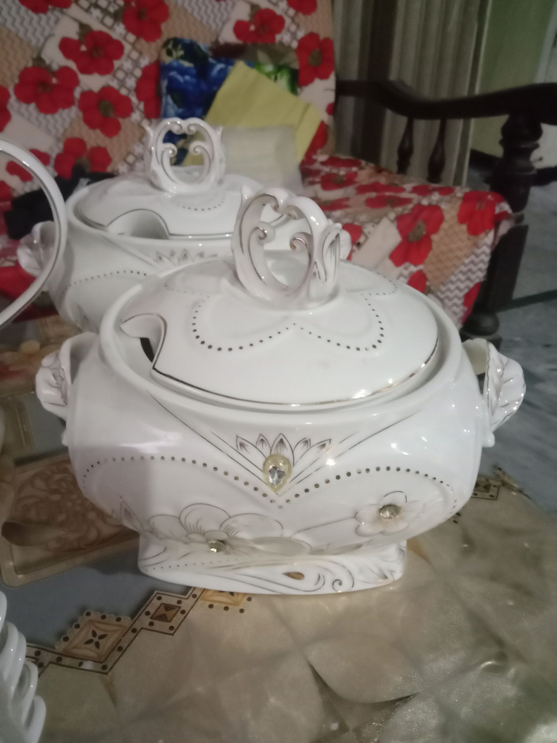 Crockery dinner set by Rabia Usman