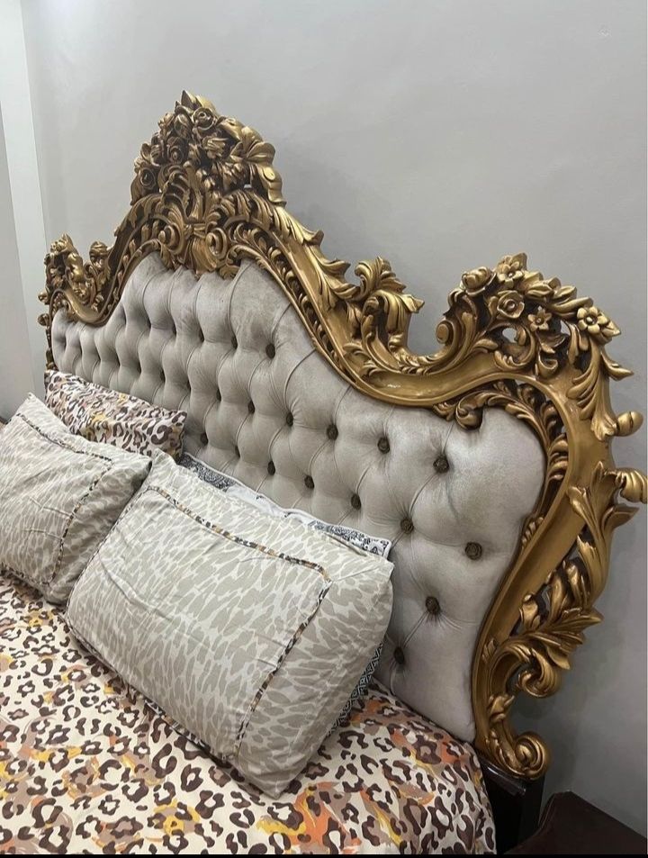 Bed set + Mattress by Doctor Saim Khan