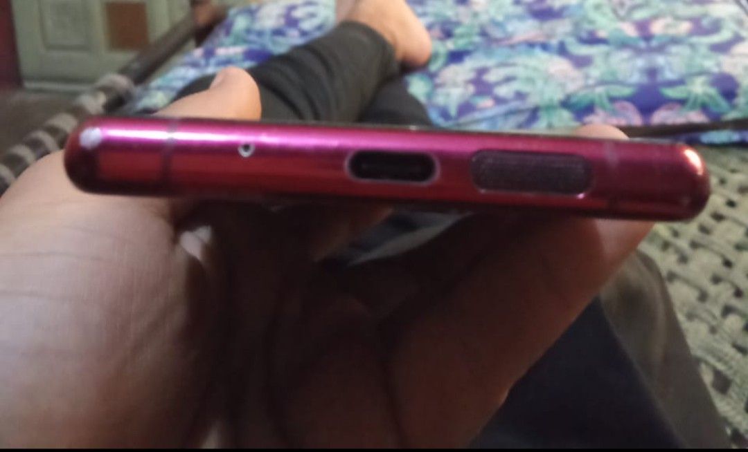 Sony Xperia 5 by Danish Usman