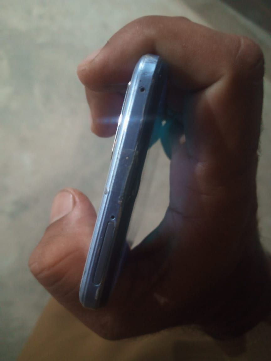 Vivo y33s 8gb 256gb PTA patch approved life time by Rafhan Mayo