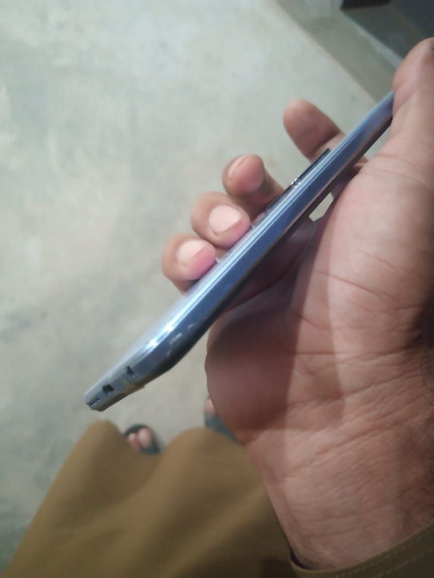 Vivo y33s 8gb 256gb PTA patch approved life time by Rafhan Mayo