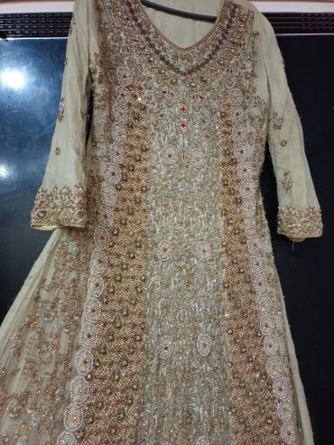 Bridal maxy by Irtazajaan Irtazajaan