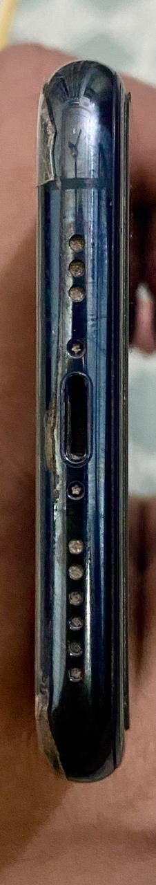 iPhone 11 pro 256 by Umar Ashraf