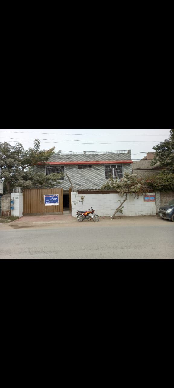 کمرشل ہاسٹل بلڈنگ برائے فروخت۔( ڈیمانڈ ) 71,500,000 )( 55 لاکھ پر مرلہ by Mohammad Ali