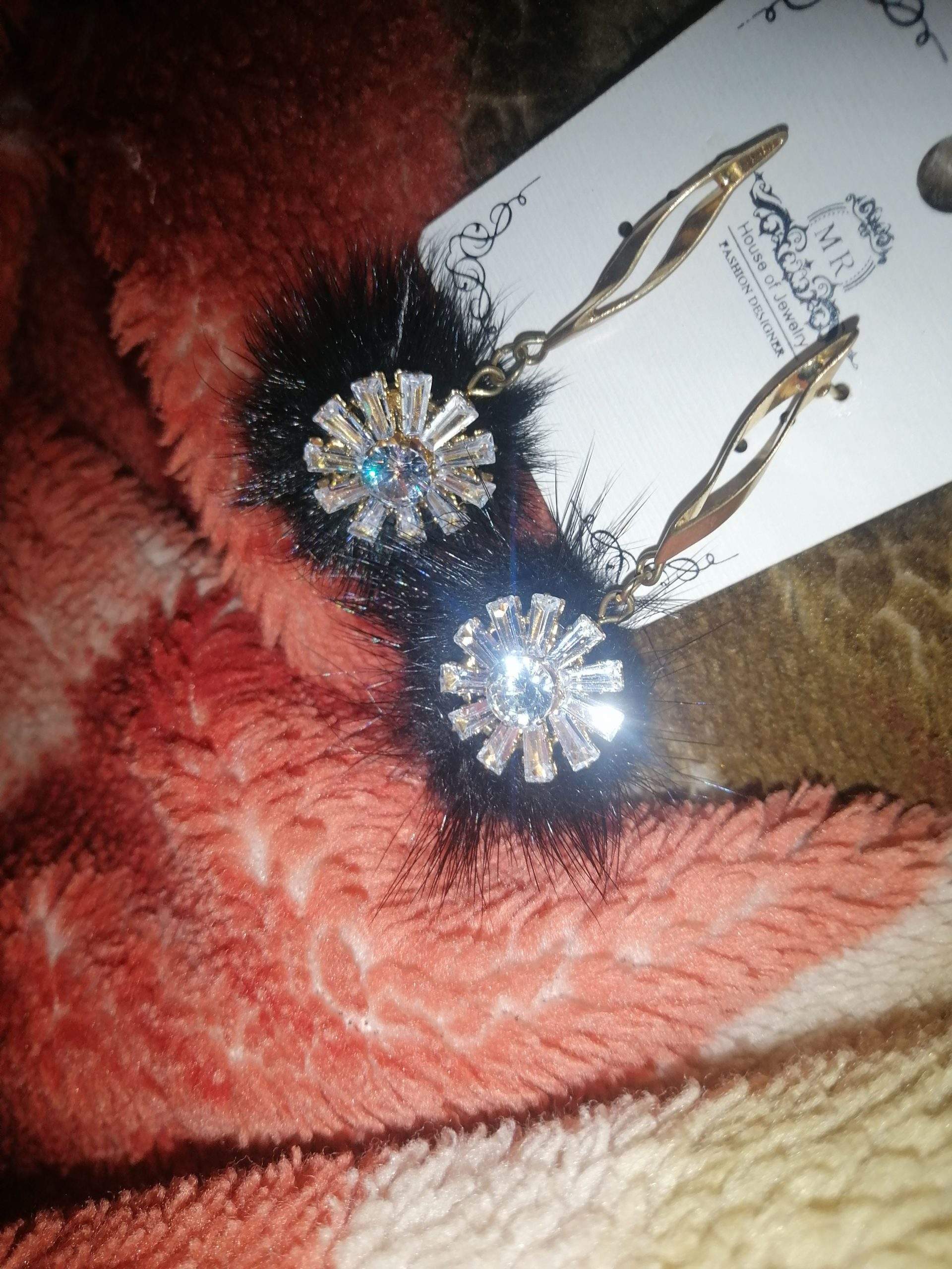 Beautiful Black and golden boo earing by Muhammad Ahmed Ali