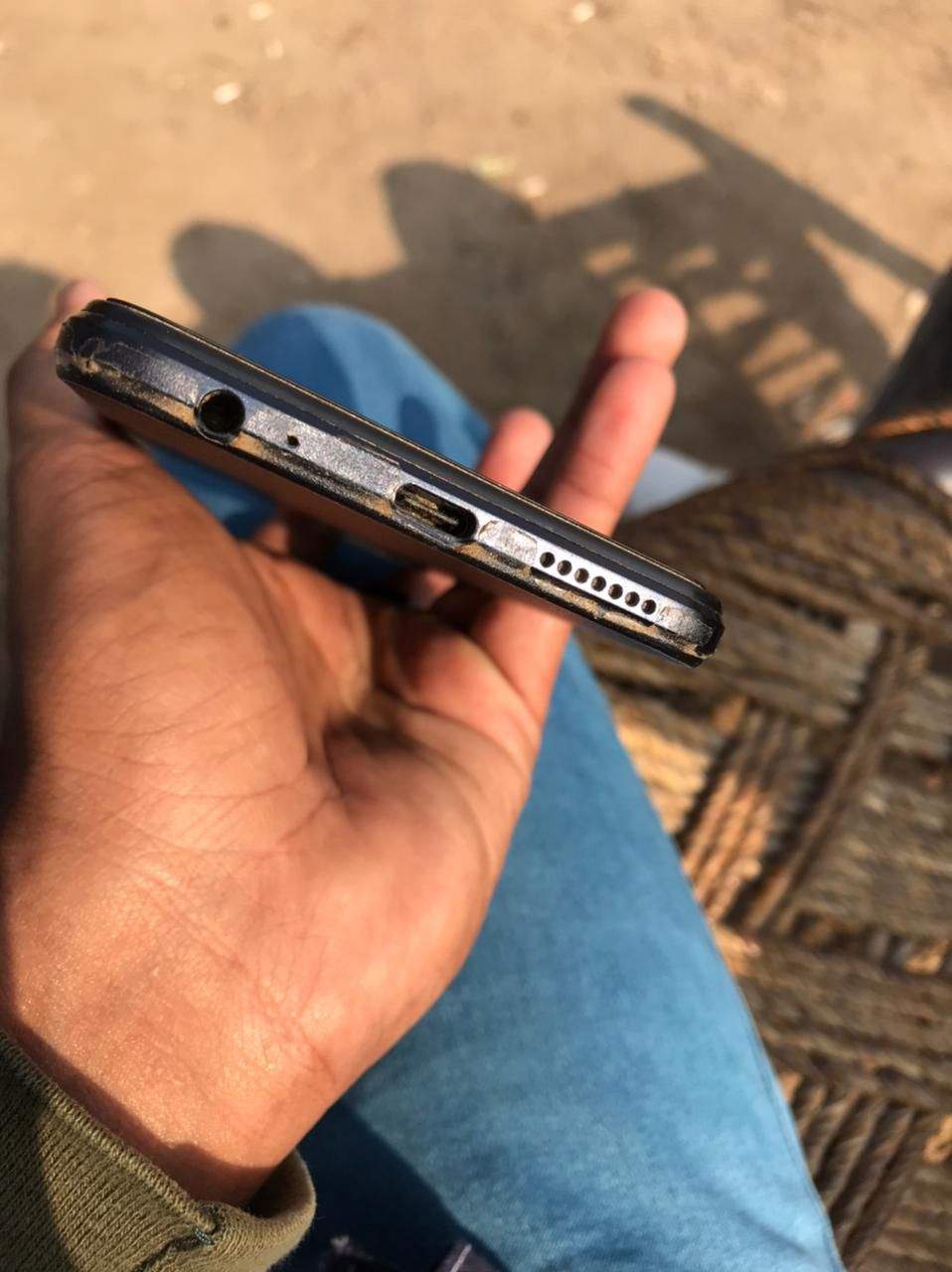 10/10 condition ha one hand use phone 🤳 hs by Malik Hussnain