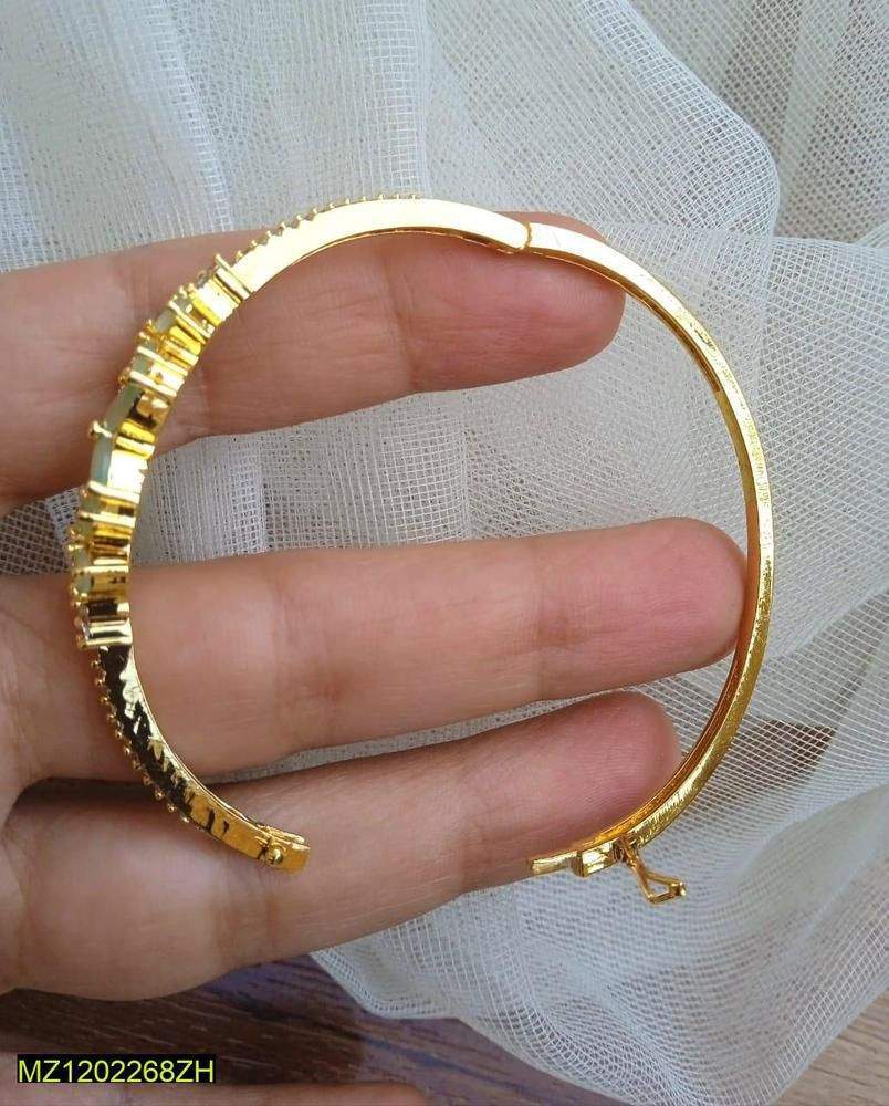 Bracelet by Saghir