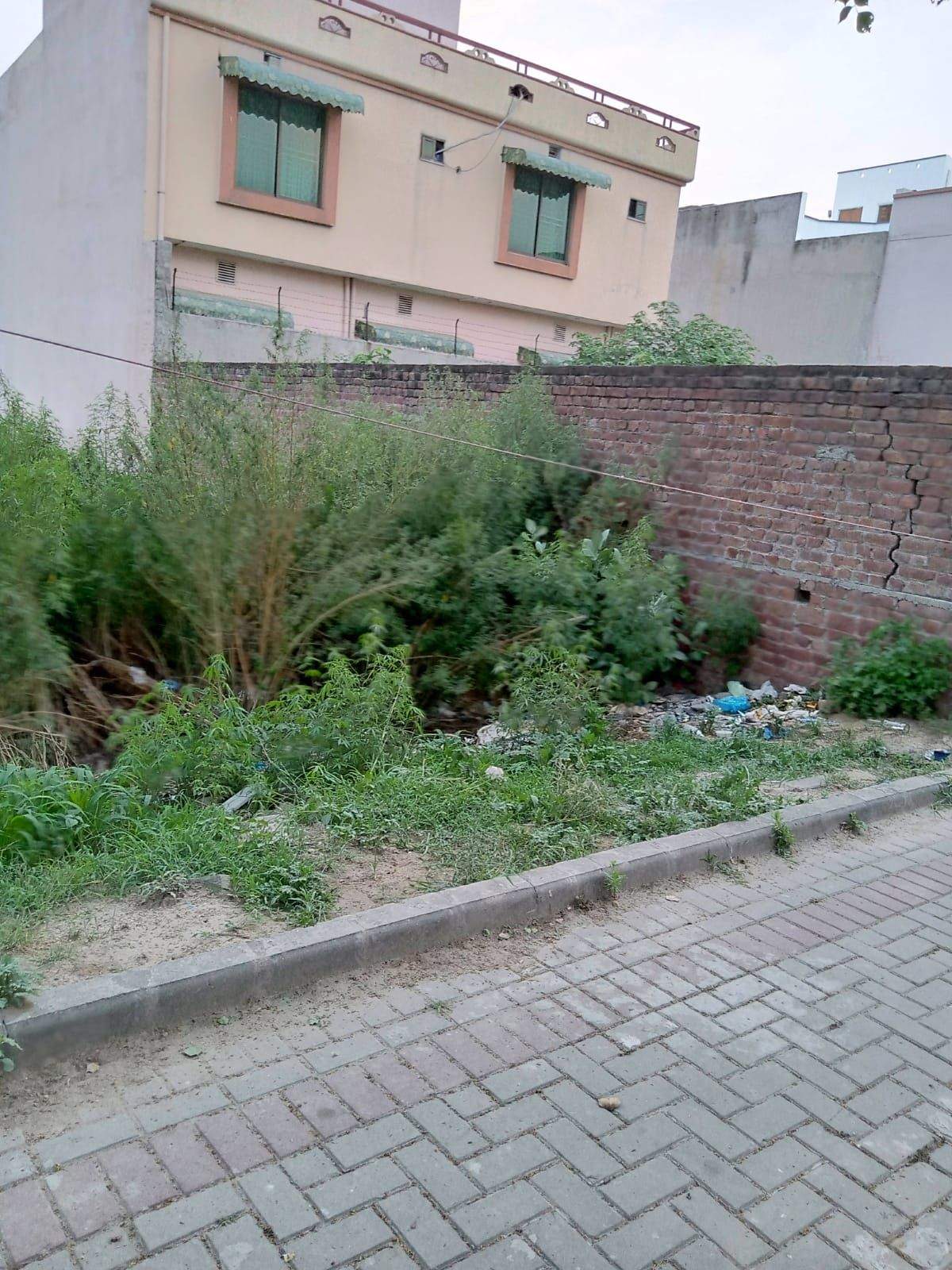 10 marla 5 marla plot for sale by Rizwana Anjum