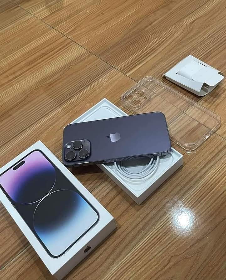 14 pro max non pta HK 256gb by So bs n Bj e