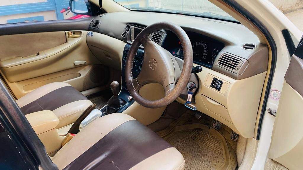 Corrola xli 2004 by Ali Haider