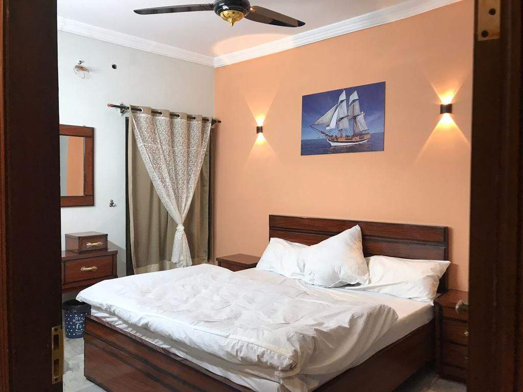 Luxury room and apartment available for rent03087973820 by Haider Ali