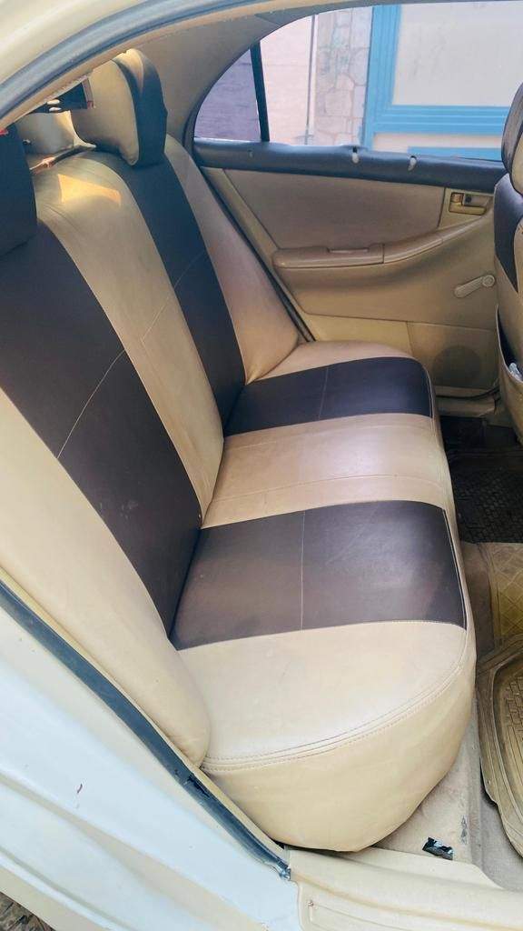 Corrola xli 2004 by Ali Haider