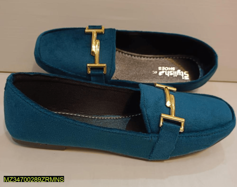 Women’s velvet casual Pumps by Muhammad Afaq