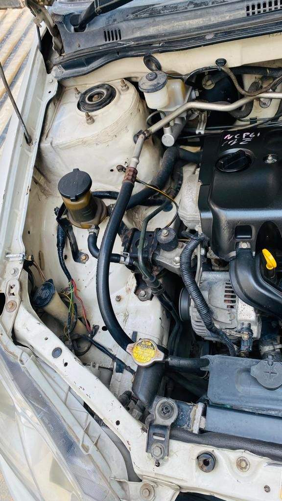 Corrola xli 2004 by Ali Haider