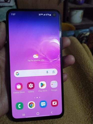 Samsung s10e by Muhammad Aslam