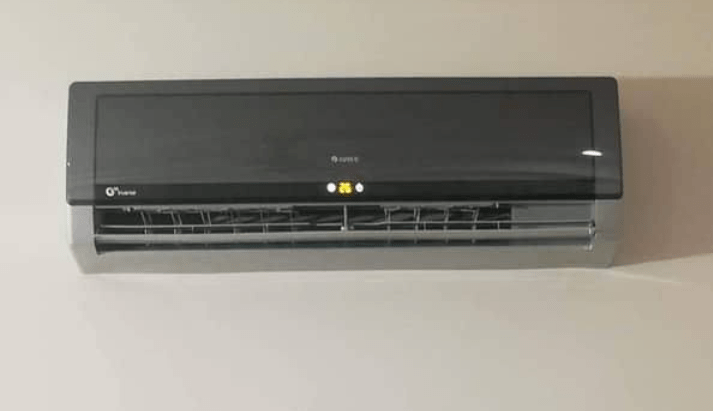 Gree ac g10 model all ok like a new by Qasim Jutt
