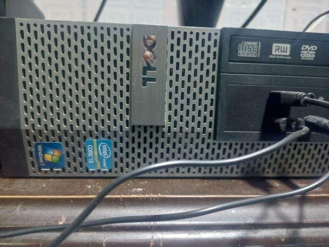 Complete setupcoir i 3 + led 20inch 4 gb ram / 128ssd +/ +250hhd by Ali Shahzad