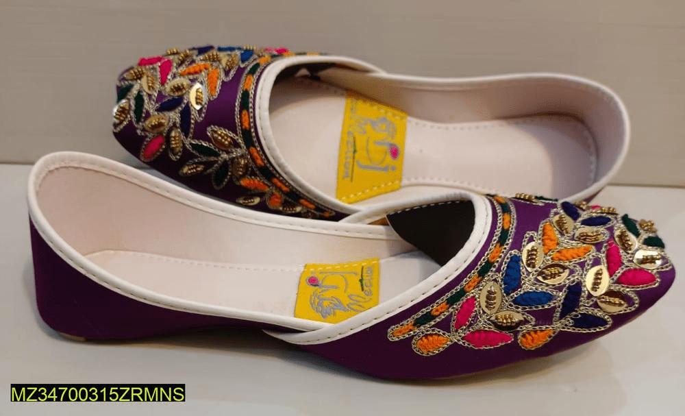 women’s funcy embroidered khussa by Cute Khan