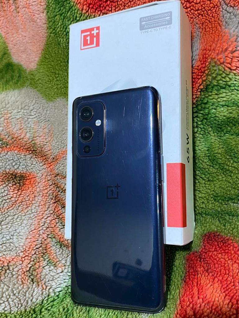 OnePlus 9 condition (10/10) by MR ALI