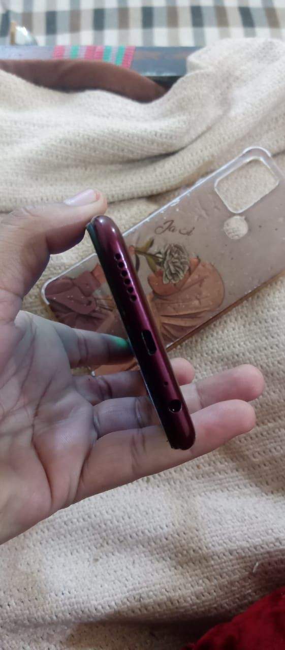 Infinix hot 10 6+128 by Muhammad Ramzan