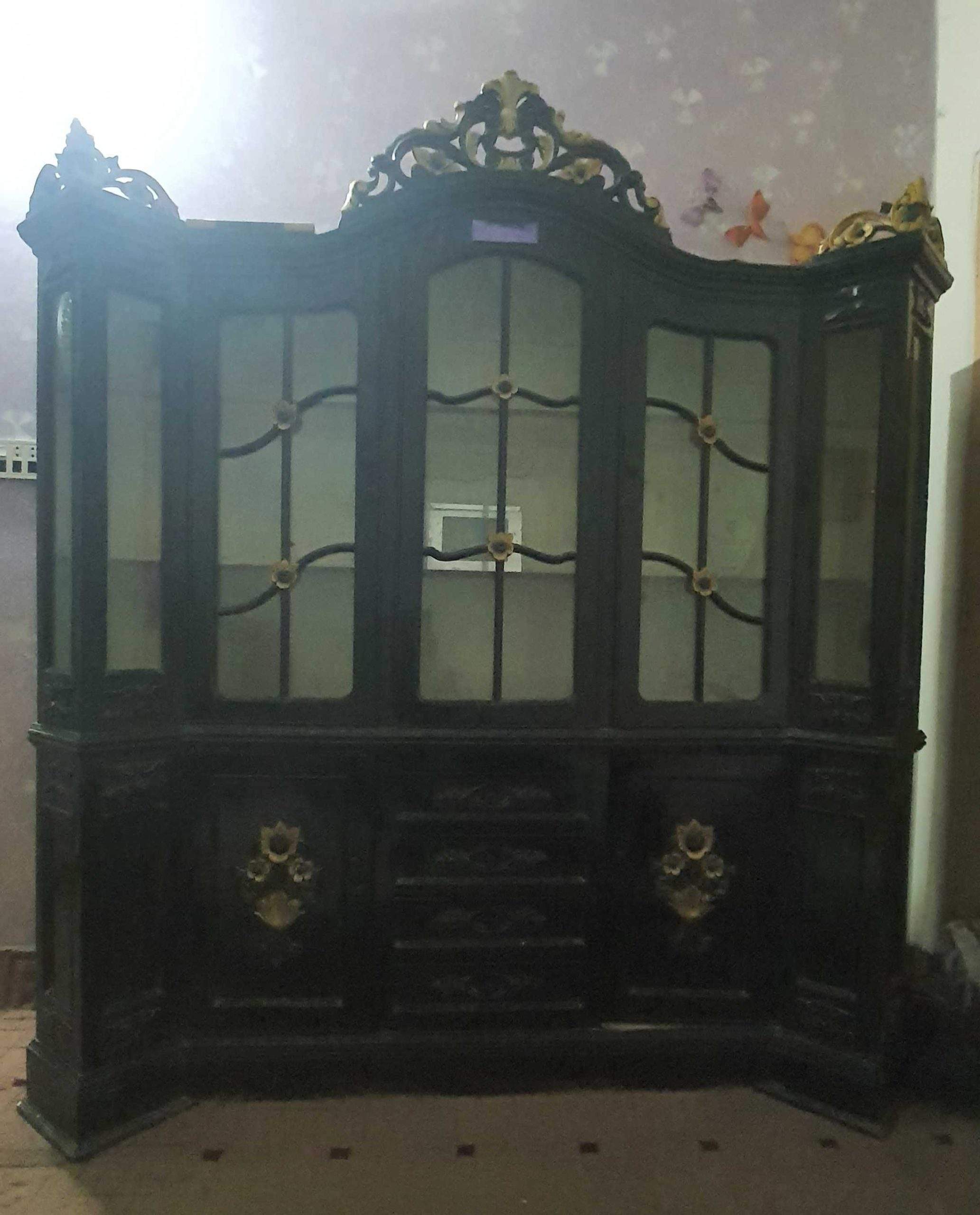 Show case by Rozi Shakeel