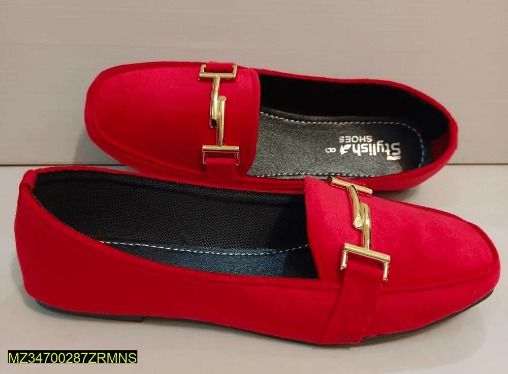 Women’s velvet casual Pumps by Muhammad Afaq