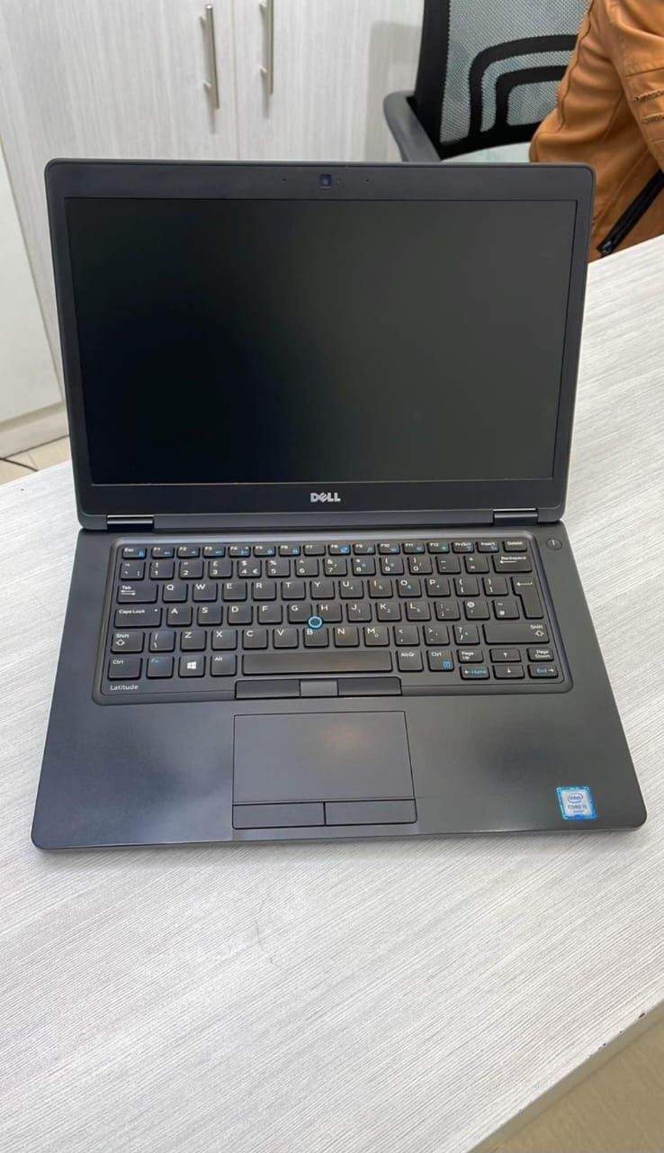 Dell latitude core i5 6th gen 10/10 conditions by Ali Raza