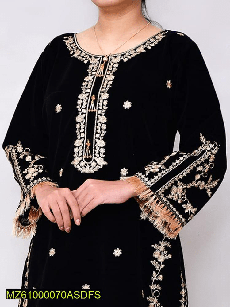 Women’s stitched velvet embroidered shirt by Muhammad Afaq