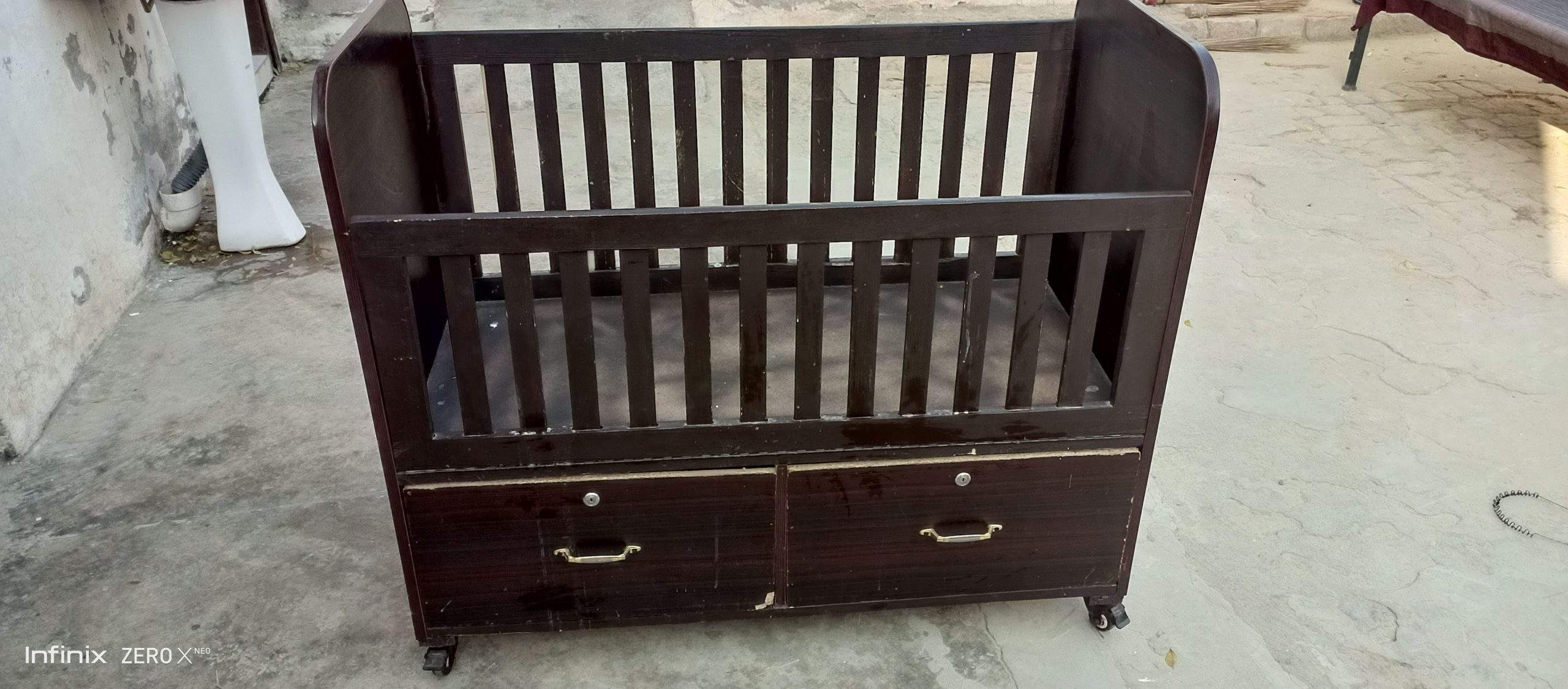 Baby cot by Sana Khan