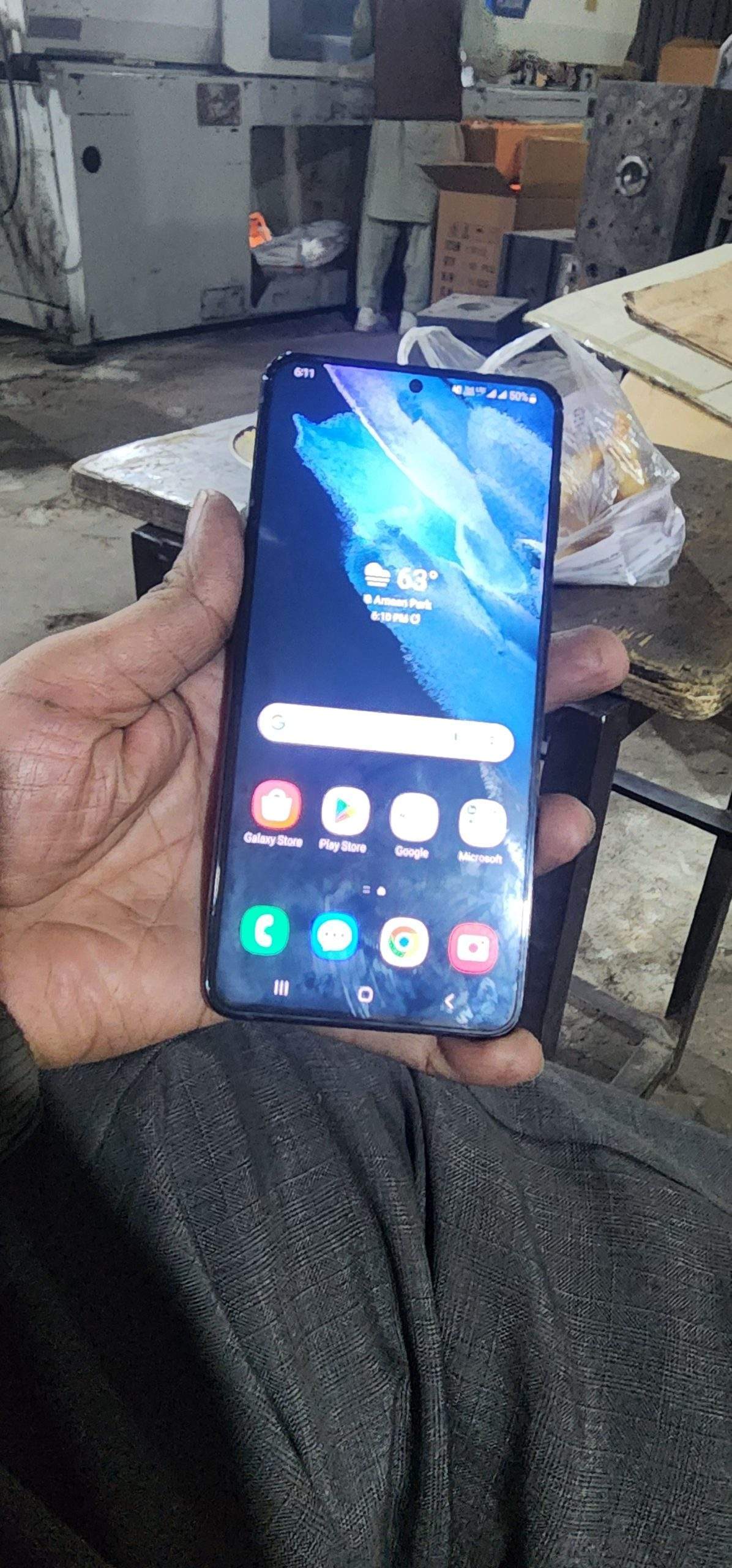 Samsung s21 plus by Razee Raja