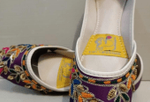 women’s funcy embroidered khussa by Cute Khan