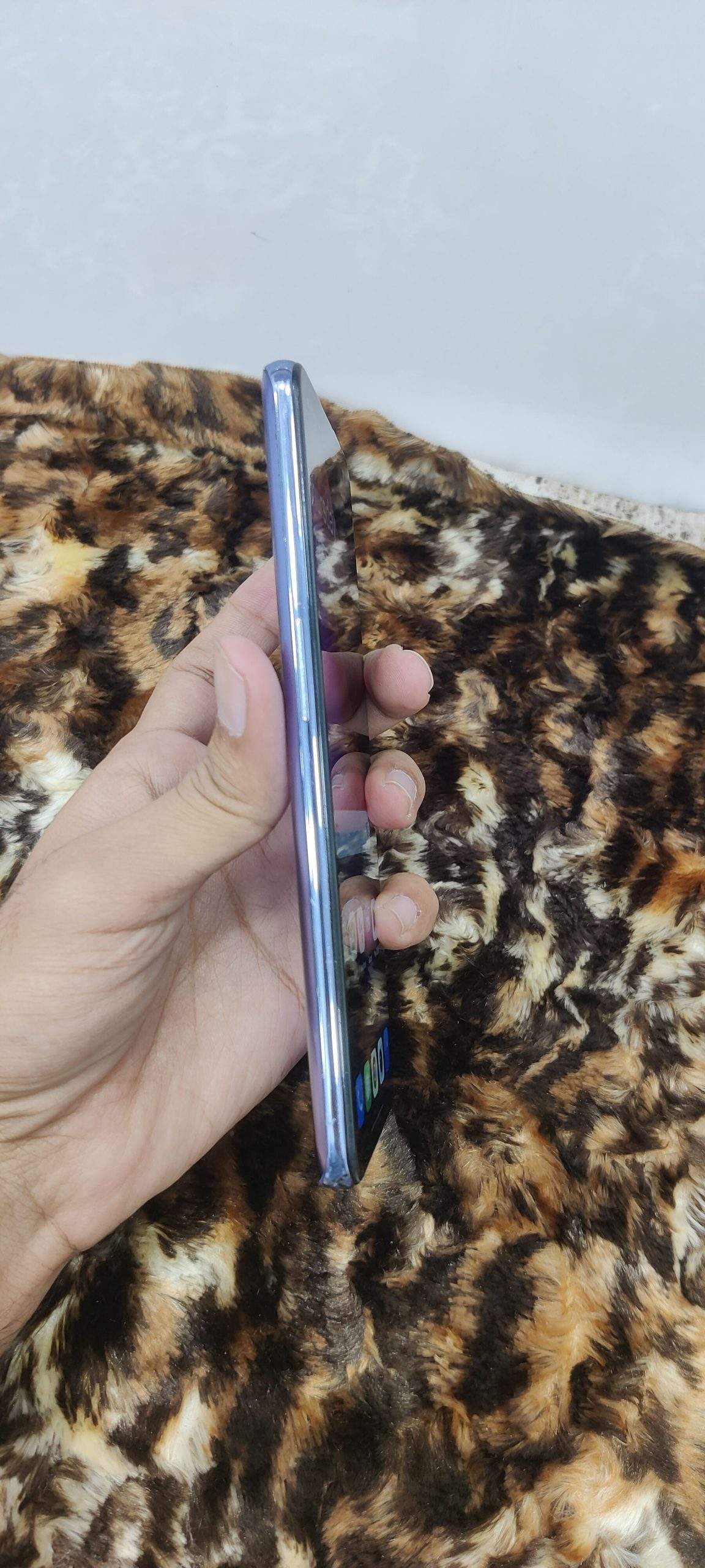 OnePlus 9 single sim 8/128 approved only front glass changed by Swiss Telecom