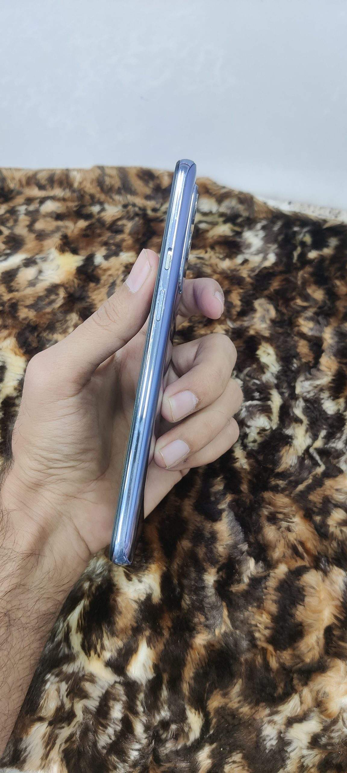 OnePlus 9 single sim 8/128 approved only front glass changed by Swiss Telecom