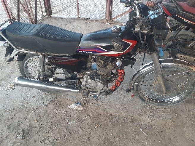Honda 125 bawalpur by Arsu Awan